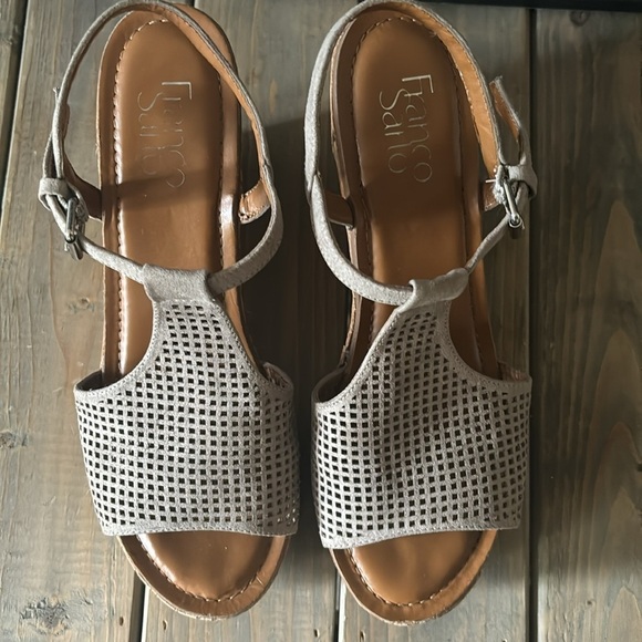 Franco Sarto gray suede wedge size 8.5 - Picture 6 of 6